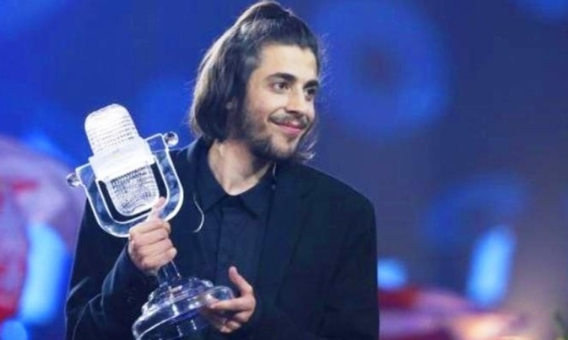 Άσχημα τα νέα για τον νικητή της Eurovision: Βρίσκεται στην εντατική με μηχανική υποστήριξη - Media
