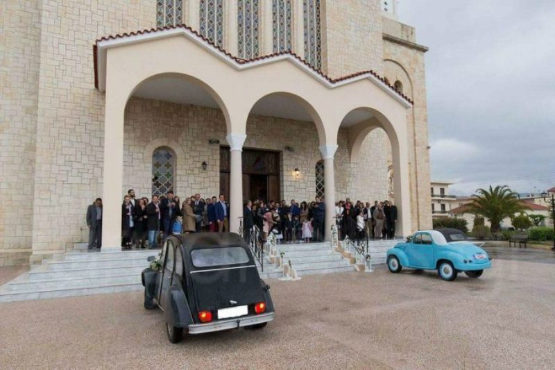 Χανιά: Πώς ήταν και πώς έγινε… Δείτε με τι αυτοκίνητο πήγαν στον γάμο - Media