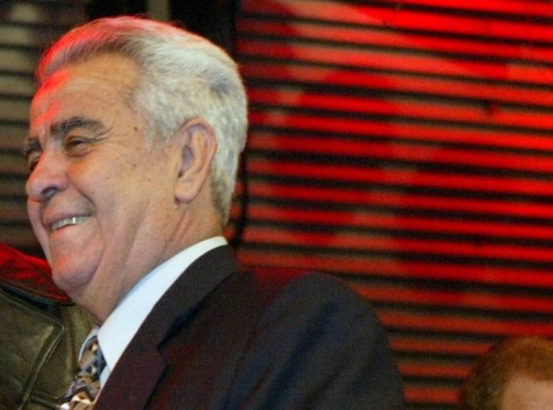 Πέθανε ο Χάρης Παπαγεωργίου - Media