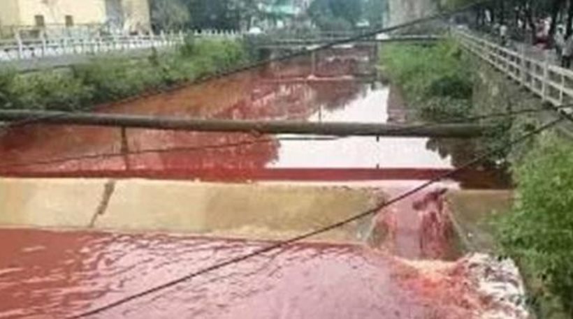 Σκηνές θρίλερ στην Κίνα: Ποταμός άρχισε να ρέει... αίμα (Video) - Media