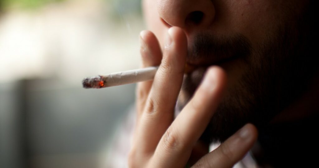 Σε πόσο καιρό θα καθαρίσουν οι πνεύμονες, αν κόψετε σήμερα το κάπνισμα - Media