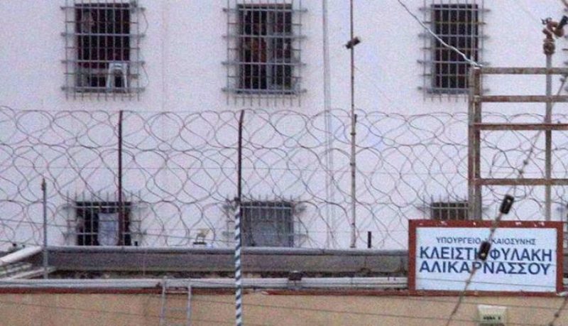 Σακάτεψαν στο ξύλο Κρητικό κρατούμενο στις φυλακές Αλικαρνασσού για μια βεντέτα - Media