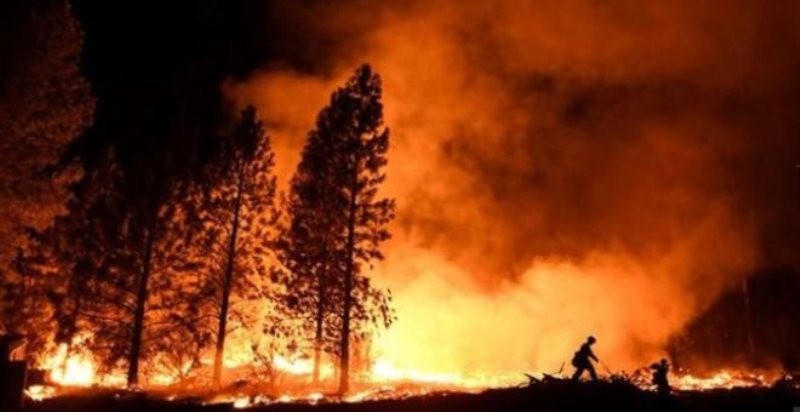 Χάος στο Λος Άντζελες: Ανεξέλεγκτη πυρκαγιά - Εκκενώθηκαν εκατοντάδες σπίτια (Video) - Media