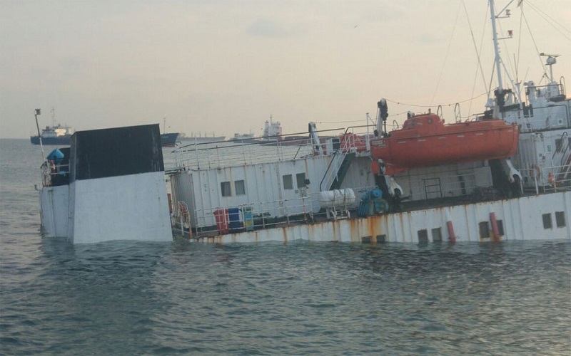 Τραγωδία στη θάλασσα του Μαρμαρά – Αναποδογύρισε πλοιάριο- Τουλάχιστον 21 νεκροί και 7 αγνοούμενοι ανάμεσα  τους και μωρά - Media