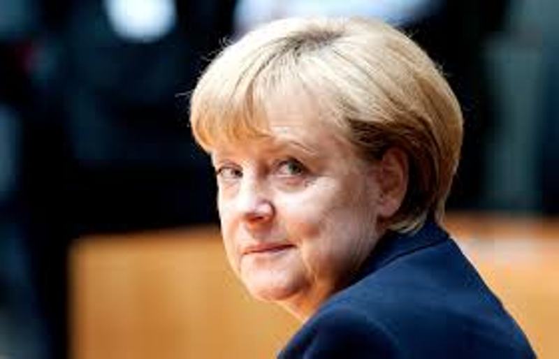 Οι Γερμανίδες απαιτούν από τη Μέρκελ ίση αμοιβή και δικαιώματα - Media