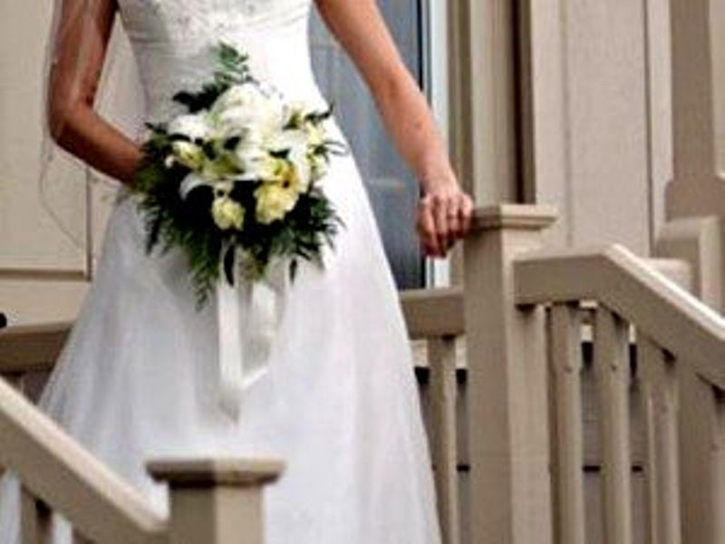 Νύφη πήρε άδεια από την τροχαία για να παντρευτεί (Photo)  - Media