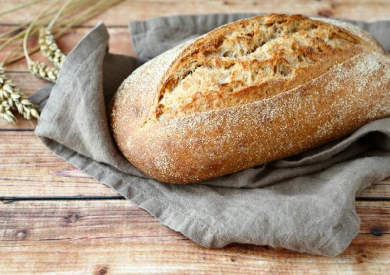 To tip της νοικοκυράς: Κάντε το μπαγιάτικο ψωμί ολόφρεσκο - Media