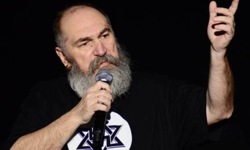 Το συγκλονιστικό «αντίο» του Κώστα Βουτσά στον Τζίμη Πανούση: Τα παράξενα παιχνίδια της μοίρας... - Media