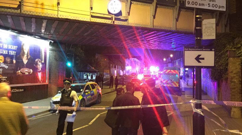 Τρεις τραυματίες από επίθεση με μαχαίρι στο Λονδίνο  - Media