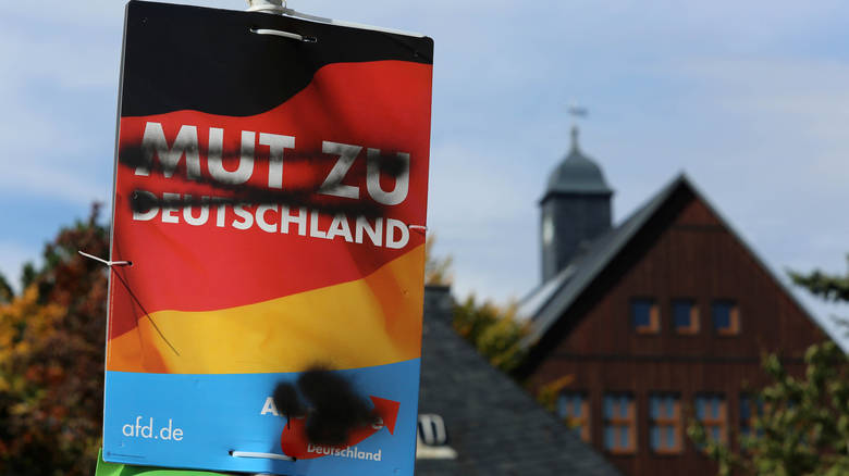 Πρόκληση από το AfD: Ζητάει προσωπικά δεδομένα δημοσιογράφων - Media