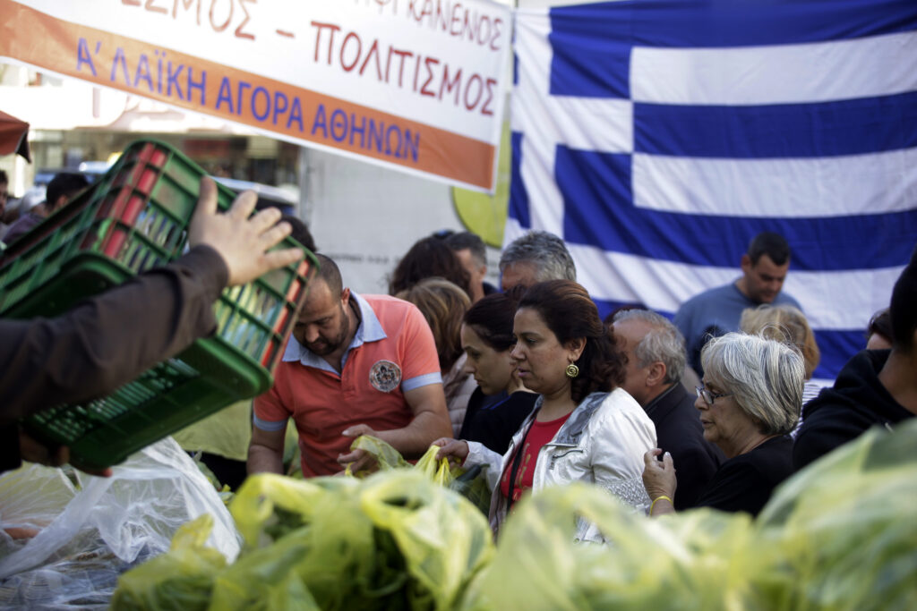 Die Zeit: Η ελληνική οικονομία ανακάμπτει αλλά οι πολίτες δεν έχουν ένα πιάτο φαγητό - Media