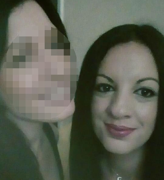 Ξέσπασμα της μικρής αδερφής της εφοριακού κατά του πατέρα – «Ξεφτίλας και τέρας» - Media