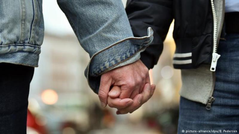 Γάμος για όλους στη Γερμανία - Έγιναν οι πρώτοι πολιτικοί γάμοι ομοφυλόφιλων - Media