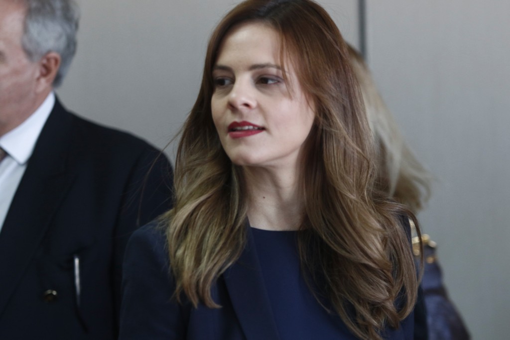 Αχτσιόγλου: Δεν θα καταργηθεί το επίδομα τριτέκνων του ΟΓΑ - Media