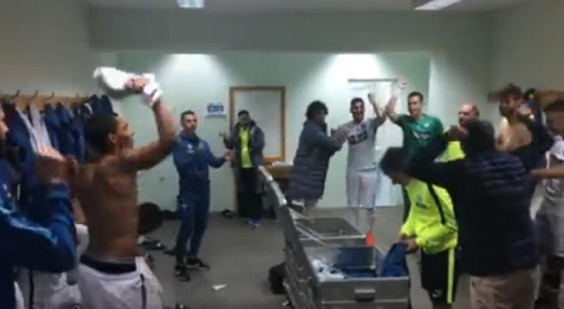 Άγρια επεισόδια στο Αιγίνιο: Φουσκωτοί και οπαδοί χτύπησαν ποδοσφαιριστές της Σπάρτης στα αποδυτήρια  - Media