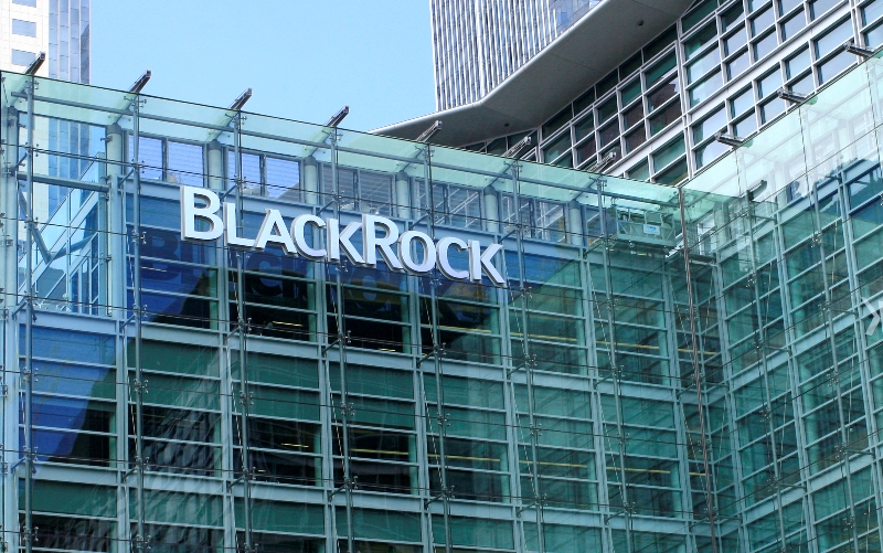 Black Rock: Η Ελλάδα ανακάμπτει - Κρίσιμη η επιστροφή της στις αγορές - Media