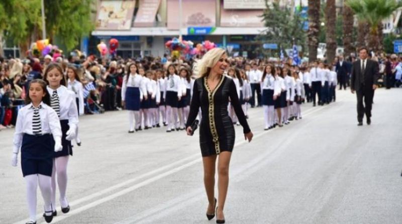 Η δασκάλα που έμεινε μεταξεταστέα στην παρέλαση δηλώνει: Θέλω να τιμώ τους ήρωες - Media