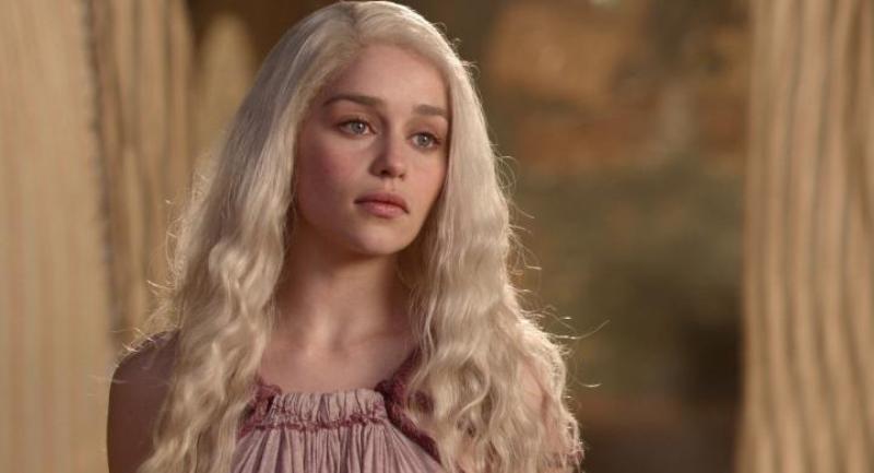 Εμίλια Κλαρκ: Φθινοπωρινές διακοπές στη Μύκονο η πρωταγωνίστρια του «Game Of Thrones» (Photos) - Media