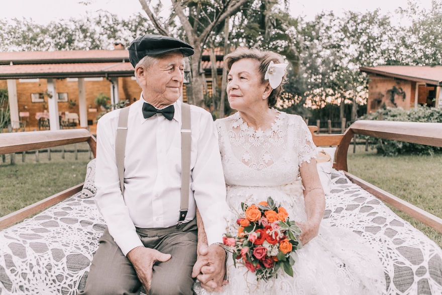 Γαμήλια φωτογράφηση με... 60 χρόνια καθυστέρηση (Photos) - Media