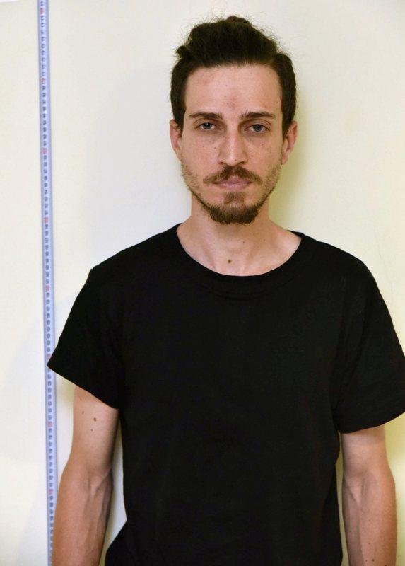 Αυτός είναι ο κατηγορούμενος για τα «εκρηκτικά» δέματα σε Παπαδήμο-Σόιμπλε (Photos) - Media