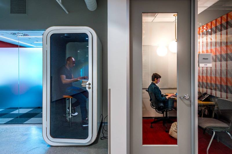 «Επανάσταση» στους χώρους εργασίας: Η φράση το «γραφείο μου» ανήκει στο παρελθόν  - Media