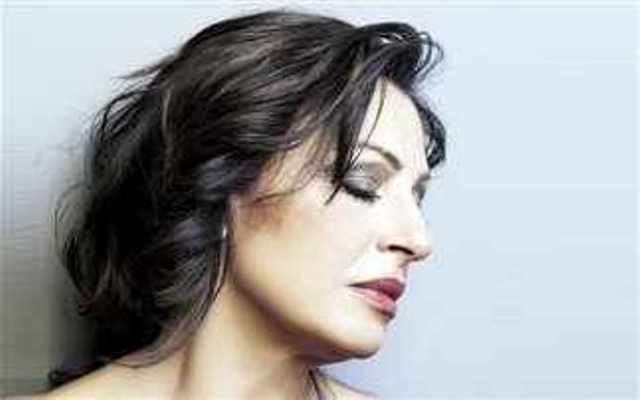 Βαρύ πένθος για την Χάρις Αλεξίου: Πέθανε ο αδερφός της - Media