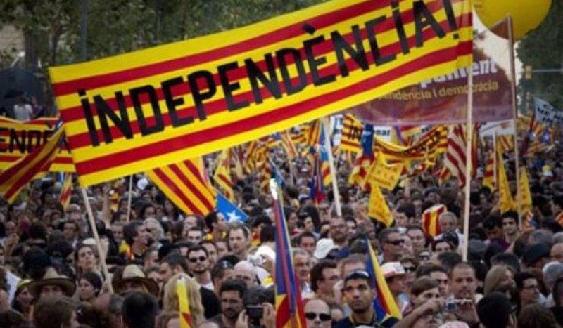 «Η Καταλονία θα κηρύξει επισήμως ανεξαρτησία αν η Μαδρίτη αναστείλει την αυτονομία της επαρχίας» - Media