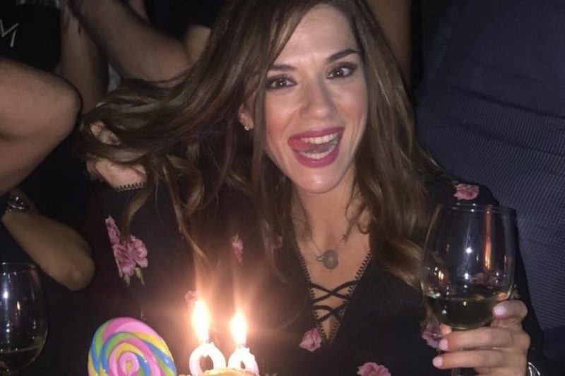Βάσω Λασκαράκη: Το ...έκαψε στο πάρτι των γενεθλίων της (Photo)  - Media
