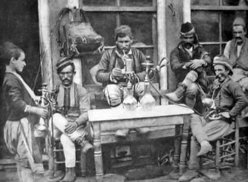 Η απίστευτη επιστολή στον πρωθυπουργό: «Ούλου γιλάς ιφχαριστιμένους, σι καμαρόνου» - Media