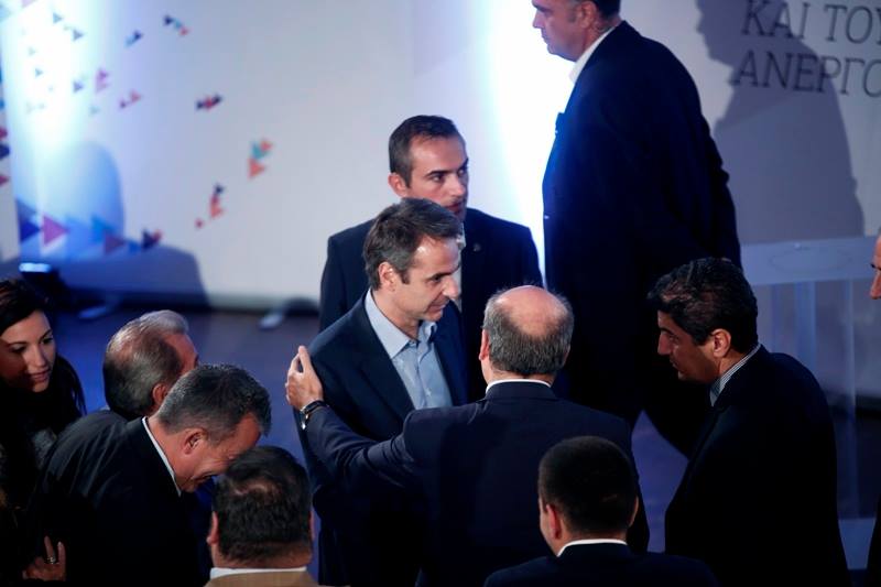 Μητσοτάκης από τη Νίκαια: Χρειάζεται επενδυτική έκρηξη 100 δισ. ευρώ - Media