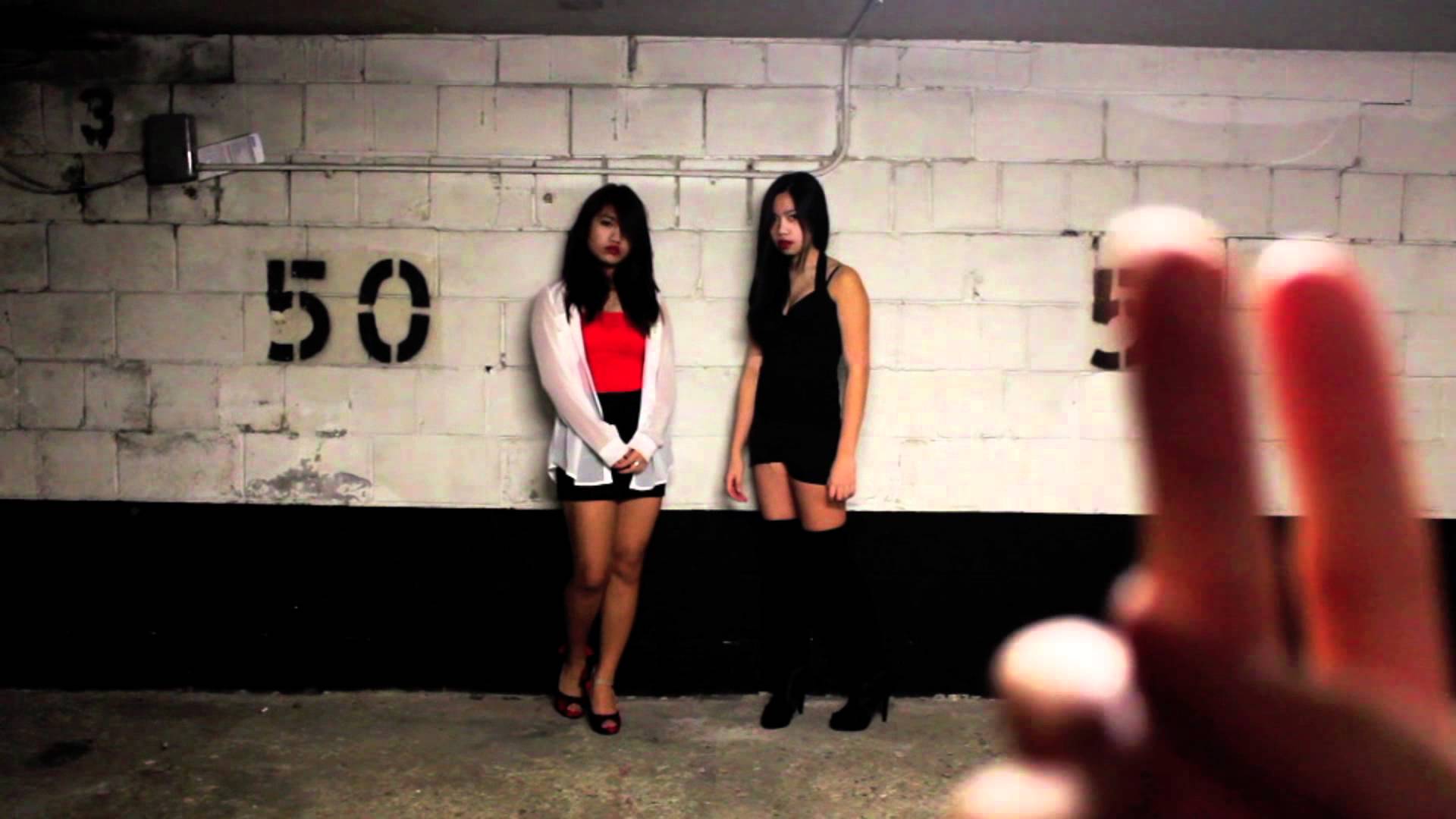 Φρίκη: Εξέδιδαν την κόρη τους από 8 ετών - Media