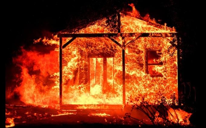 Σε εξέλιξη η εισαγγελική έρευνα για τα αίτια της φονικής πυρκαγιάς - Media