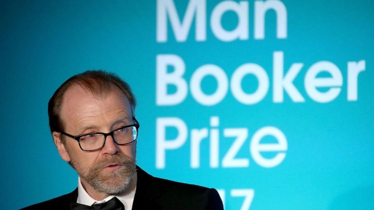 Βρετανία: Στον αμερικανό συγγραφέα Τζορτζ Σόντερς απονεμήθηκε το Man Booker Prize - Media