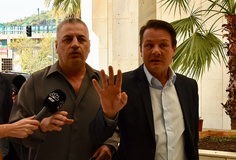 Υπόθεση Ζεμπέρη: Οι πρώτες δηλώσεις του δικηγόρου του πατέρα της 32χρονης μετά την κατάθεση στους αστυνομικούς (Video) - Media