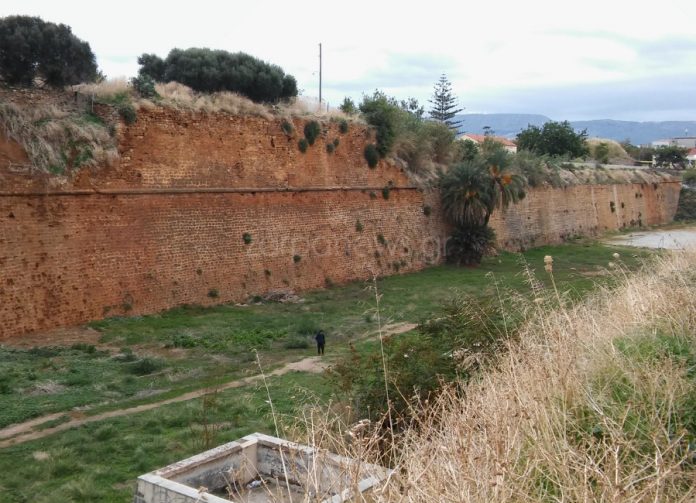 Ο Ρώσος ηγέτης αίρεσης του σεξ που έπειθε γυναίκες να συμμετέχουν σε όργια – Παρίστανε το «θεό» (Photos) - Media