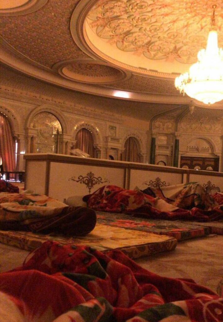 Στρωματσάδα σε χλιδάτο ξενοδοχείο οι βαθύπλουτοι πρίγκιπες που συνελήφθησαν για διαφθορά (Photos) - Media