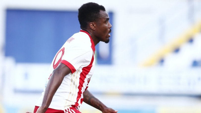 Πονοκέφαλος με Εμενίκε για Λεμονή - Media