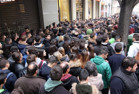 Black Friday: Όλα όσα πρέπει να γνωρίζετε - Τι να προσέξουν καταναλωτές κι έμποροι - Media