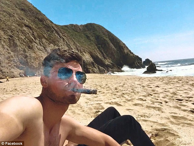 Αυτός έριξε τον λογαριασμό του Τραμπ στο Twitter – «Νιώθω σαν τον Πάμπλο Eσκομπάρ» (Photos) - Media