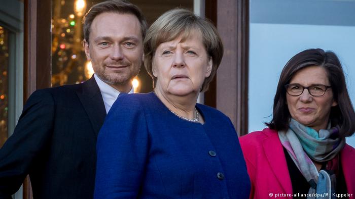 Παραμένει το βαθύ χάσμα στις διερευνητικές - Media