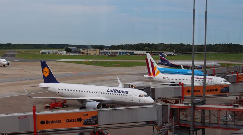 Έκλεισε για μια ώρα το αεροδρόμιο του Αμβούργου  - Media