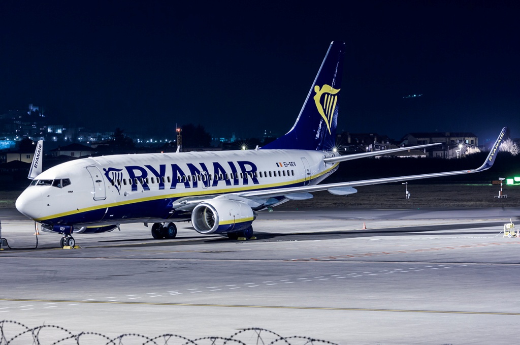Αεροσκάφος της Ryanair χτύπησε σκυλιά την ώρα της απογείωσης - Media