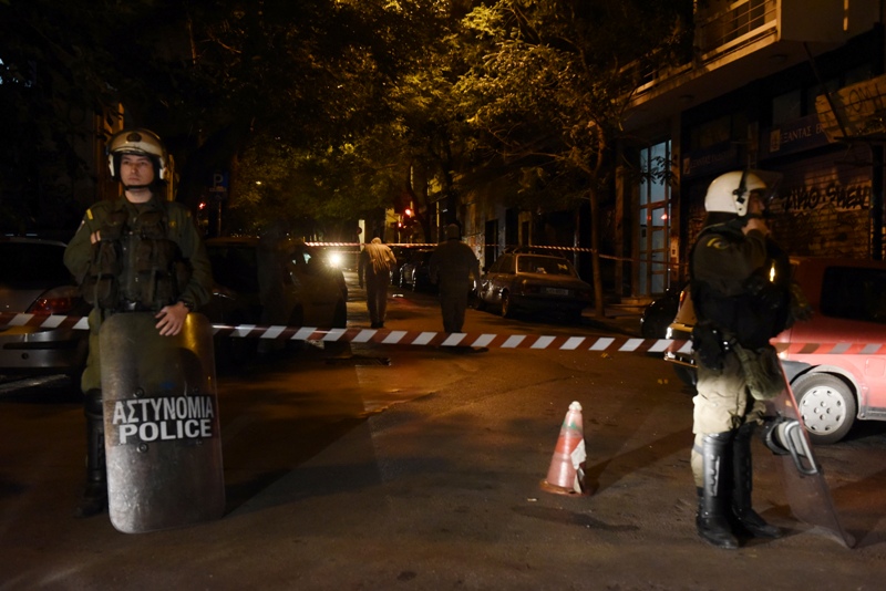 Την Επαναστατική Αυτοάμυνα «δείχνει» η ΕΛΑΣ για την επίθεση στα γραφεία του ΠΑΣΟΚ - Media