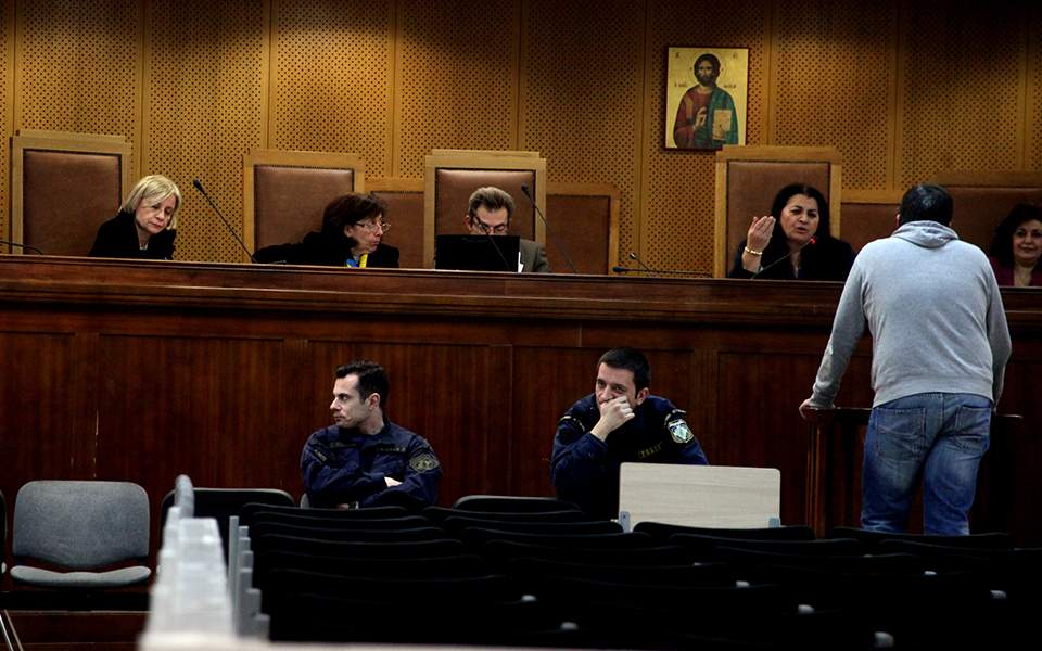 «Μάρτυρας Α» στη δίκη της ΧΑ: Άξιος της μοίρας του ο Παύλος Φύσσας - Media