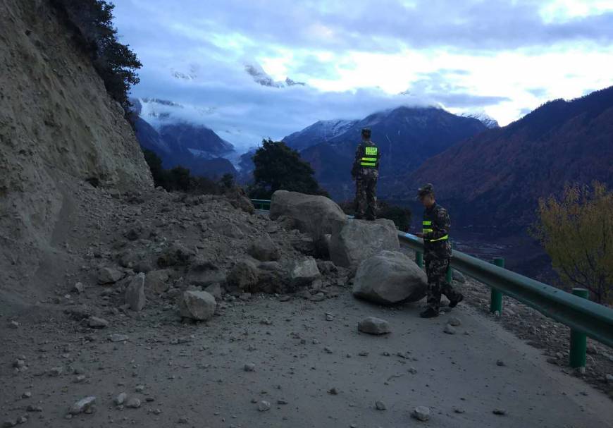Σεισμός 6,3 βαθμών στο Θιβέτ - Media