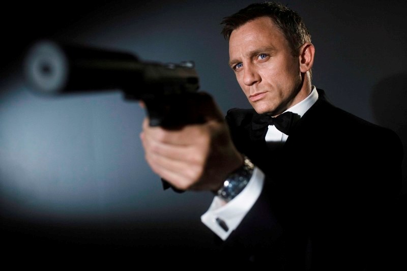 Πέθανε το κορίτσι του James Bond (Photos) - Media