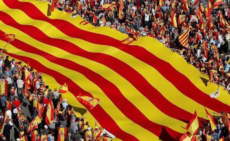 Ισπανία: Νέα εντάλματα σύλληψης σε βάρος τριών Καταλανών αυτονομιστών - Media