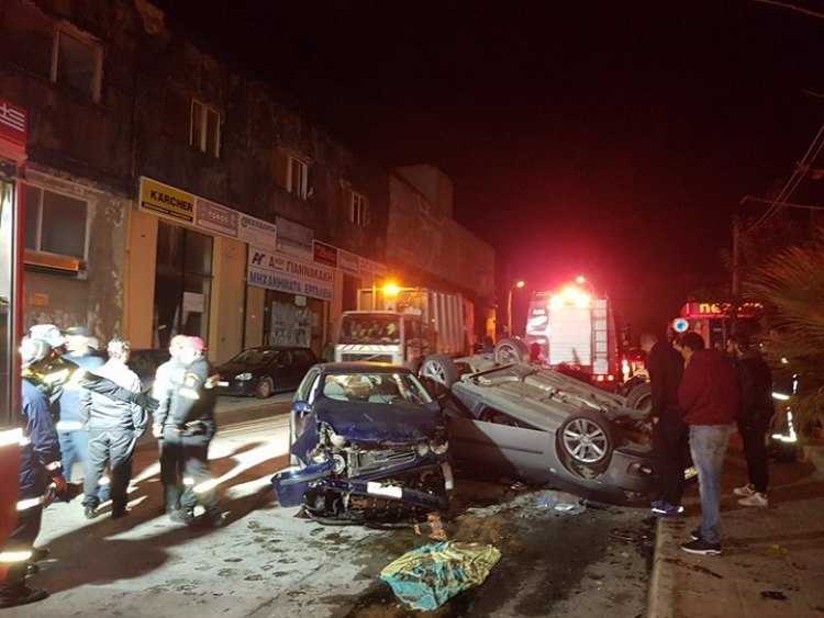 Αναποδογύρισαν αυτοκίνητα στο Ηράκλειο μετά από σφοδρή σύγκρουση - Media