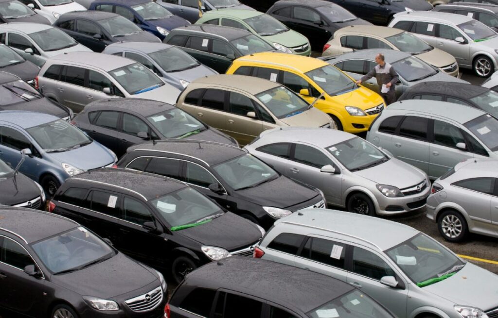 Χάος στο leasing αυτοκινήτου λόγω κορώνο-κρίσης: Χιλιάδες ακυρώσεις παραγγελιών - Media