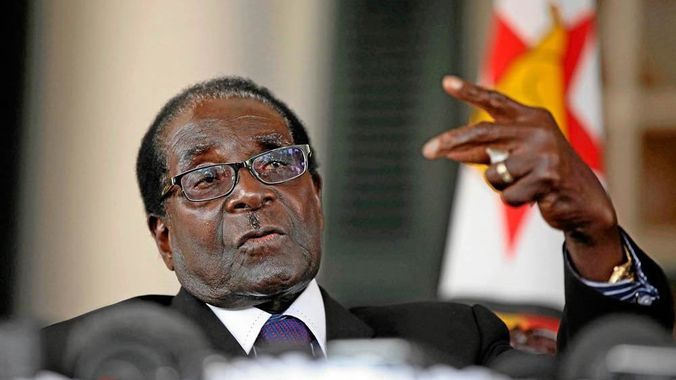 Νέα εποχή για την Ζιμπάμπουε μετά την παραίτηση Μουγκάμπε - Media